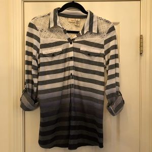 Daytrip Ombré and Lace Button Down Top SM